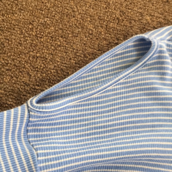 BLUE STRIPPED SHIRT, COLD SHOULDER AND CROPPED - Picture 3 of 3